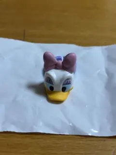 ディズニーストア シークレットリング デイジー