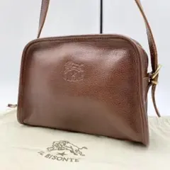 ✨極美品✨イルビゾンテ ショルダーバッグ ロゴ型押し 金具 レザー ブラウン