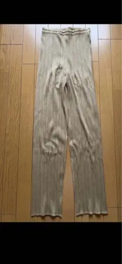イッセイミヤケ プリーツプリーズ パンツ