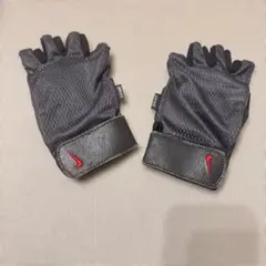 Nike フィンガーレスグローブ 黒