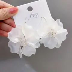 ピアス シアー マット 花びら フラワー 結婚式 ウェディング ブライダル
