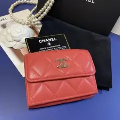 ☆美品☆27番台 シャネル マトラッセ ラムスキン 三つ折り財布 ピンク