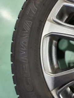 スタッドレスタイヤ アルミ付き 195/65R15 ヴォクシー