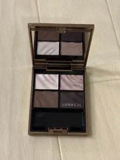 Item thumbnail for item 526b96af-bb53-45f5-9150-1c243c9b3c62