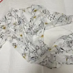 レイカズン　柄入り軽めアウター