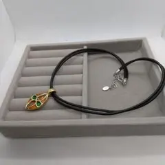 GIVENCHYチョーカー