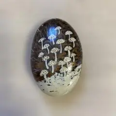 石ころアート　絵画　きのこの絵　アクリル画
