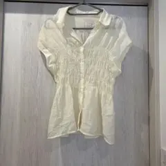 美品！しまむら　レモンイエロー　シャーリング　半袖ブラウス　半袖シャツ