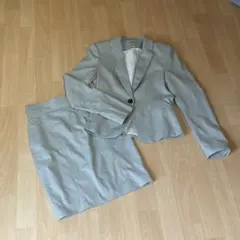 ライトグレー スカートスーツ セット Ｈ＆Ｍ