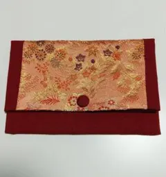 赤と金の刺繍封筒型小物入れ　ブランド不明