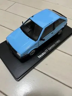 国産名車コレクション　Isuzu FF Gemini (1985) ミニカー