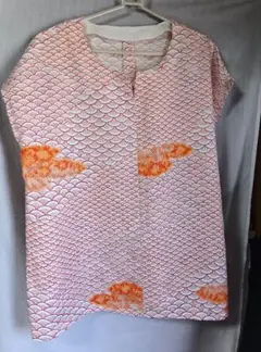 波模様 Vネックチュニック