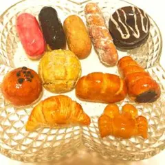 中サイズ菓子パン 11個セット