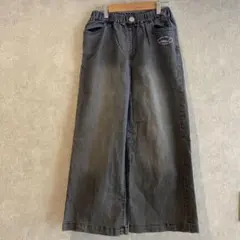 Item thumbnail for item c3b3af5a-d8f6-494e-91ea-74e9621c2591