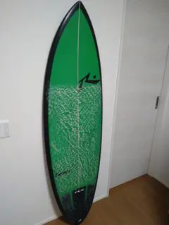 RUSTY ラスティ ピラニア 5'8 yuフィン付(ハニカム) タフライト RUSTY 5'8