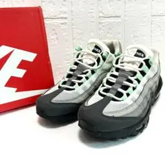 美品　ナイキ エア マックス '95 スニーカー CD7495-101 26cm