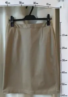 ユニクロ　タイトスカート　６３ｃｍ　レディース