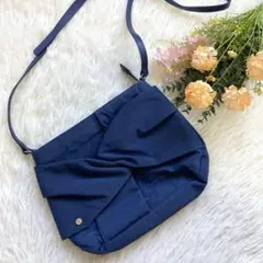 良品✨マリクレール ショルダーバッグ 斜め掛け デイリー使い リボンデザイン 紺