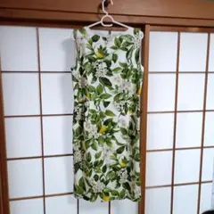 フラワー＆レモンプリント ノースリーブワンピース
