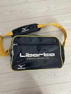 リベルタ　ショルダーバッグ