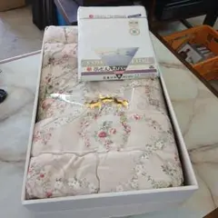 新品 羊毛混　肌布団 カバー付き 140×190 ビンク系