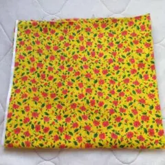 小花柄プリント生地（黄色）