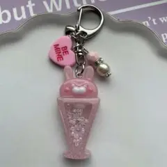 7 レジン　シャカシャカキーホルダー　シェイカー 夢かわ　ウサギ　パフェ
