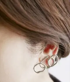 Item thumbnail for item 81c33f10-37e2-4963-88a0-db6360f20661