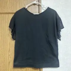 ブラック フリルスリーブ Tシャツ