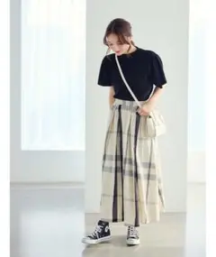 チェック柄　ロングフレアスカート