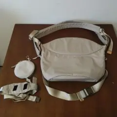 美品　ノルン　N/ORN 抱っこバッグ　ショルダーバッグ