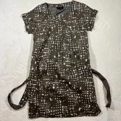 美品 UNTITLED Lサイズ　幾何学ワンピース