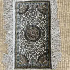 250万ノット　シルクペルシャ絨毯　52×28㎝　東な7-0809③