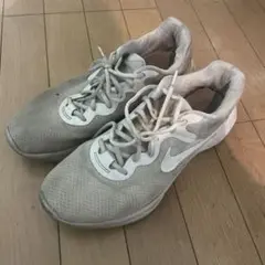 Nike ナイキ　スニーカー　28センチ　白　ホワイト