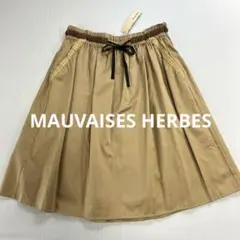 美品✴︎未使用タグ付✴︎MAUVAISES HERBES/モヴェズ エルヴ　スカート