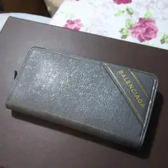 BALENCIAGA ラウンドファスナー レザー長財布