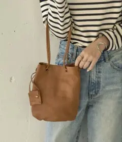 【toleur】カウレザー巾着ショルダー ※11934