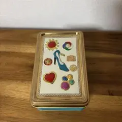 装飾的な空き缶 ハイヒールデザイン