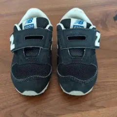 Item thumbnail for item ca4f1861-73b6-41a3-abe9-19c7c3c17498