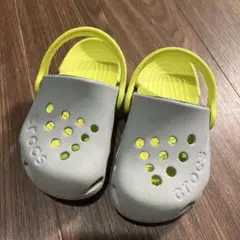 Crocs キッズ用サンダル グレー/イエロー　C7