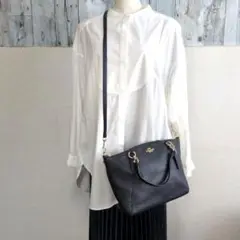 ✳️とても美品✳️コーチ　皮革製　ネイビー　ショルダーバッグ