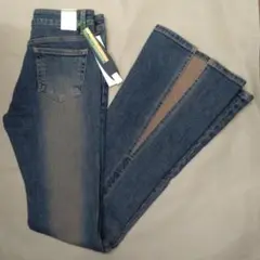 ブーツカット 裾スリット入り デニム 27