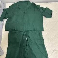 ダークグリーン セットアップ パンツ