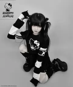 dimmoire HelloKitty コラボ ディムモアール 新品 ディムモアール】ハローキティ×ディムモアールコラボ ニット