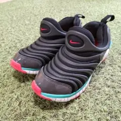 美品♥22cm NIKE ダイナモフリー スニーカー