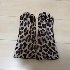 COACH　レザーグローブ　ヒョウ柄
