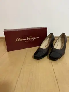 【極美品】フェラガモ　パンプス