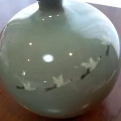 青磁陶器 まん丸の花瓶