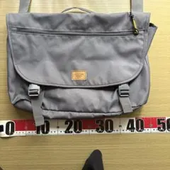 グレー キャンバス メッセンジャーバッグ