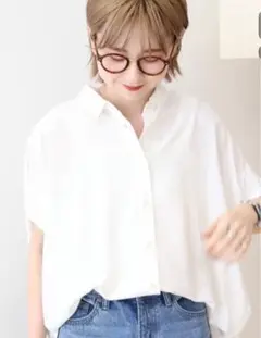 ホワイト ボタンアップシャツ 半袖
